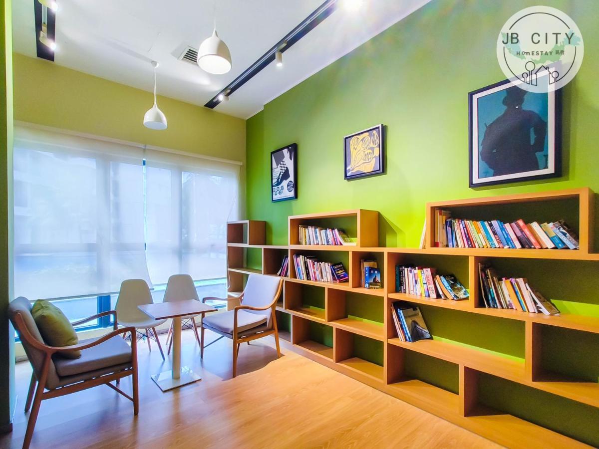 Apartment Danga Bay Country Garden By Jbcity